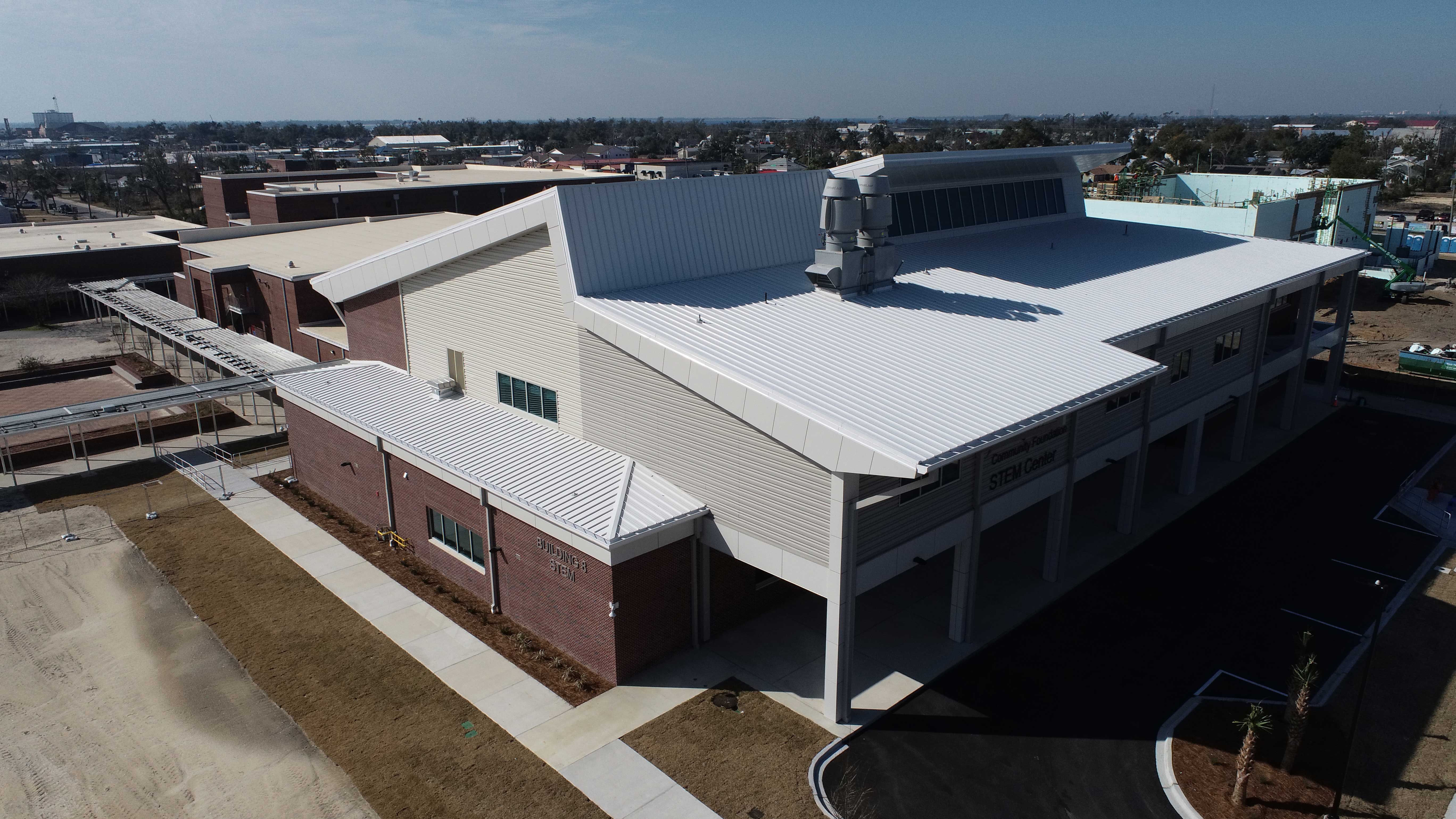 photo of Bay High School Stem Building
